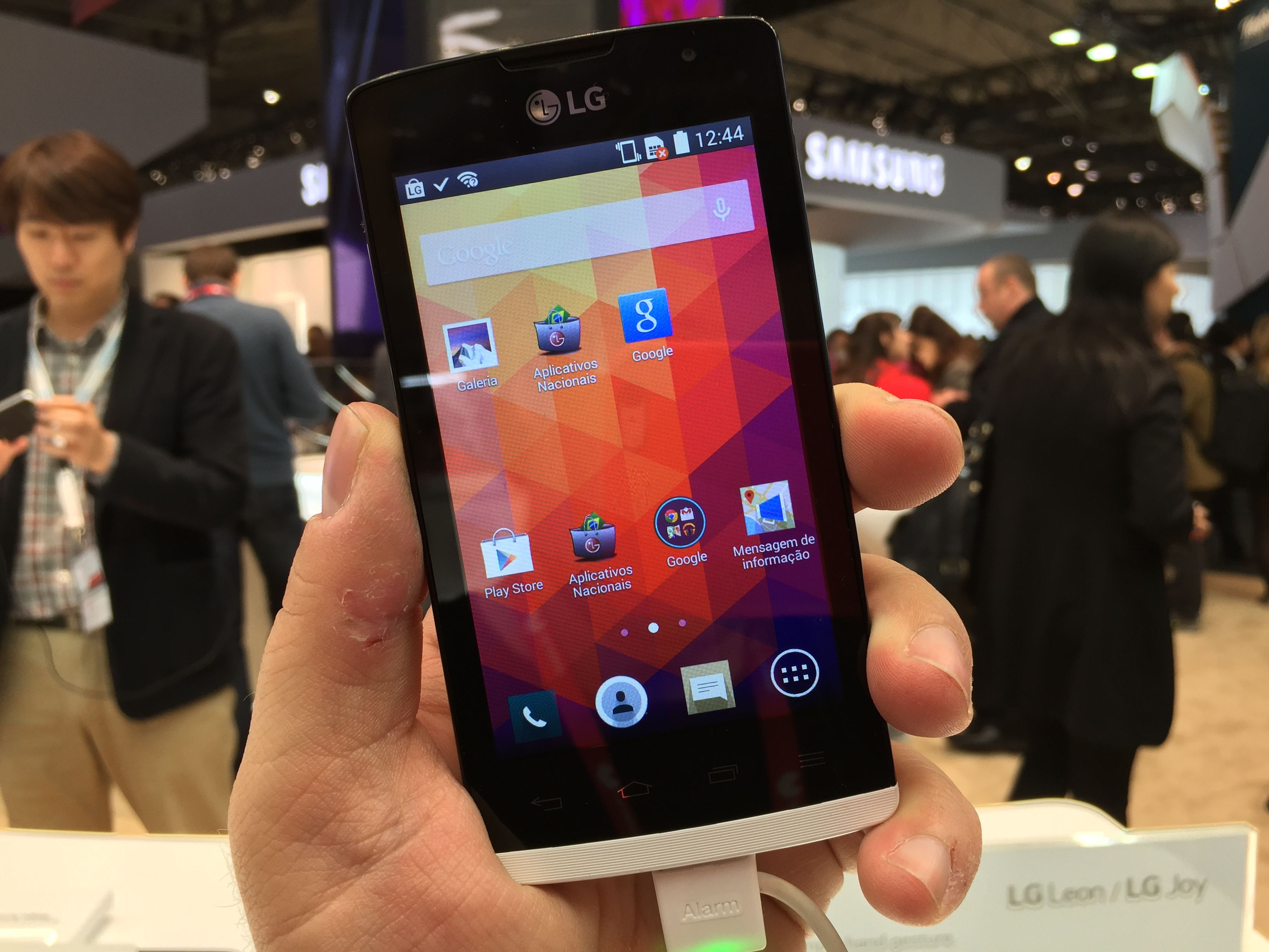 MWC 2015: Joy, o mais econômico aparelho da LG (em todos os sentidos) -  