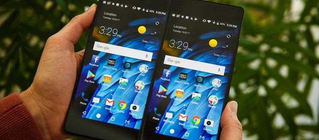Resultado de imagem para Celular da ZTE tem dupla tela que roda dois aplicativos ao mesmo tempo