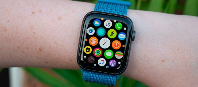 Неправильно! Apple исправляет информацию о весе нового Apple Watch Серия 5 9
